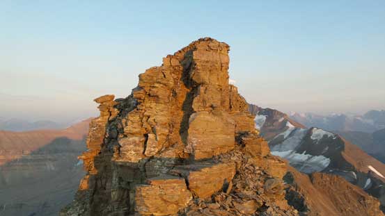 A review shot of the crux near the summit of 2nd tower. The exposure to left is huge!!