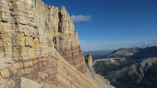 I like the colours on this mountain