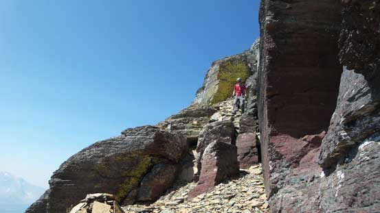 Lots of minor cliff bands