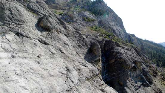 Zig-zagging following cairns/flags was the key