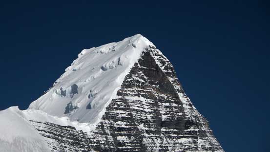 A zoomed-in shot of the upper SE Ridge of Mt. Robson