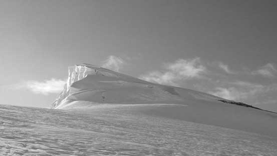 The upper NW Ridge of Resplendent