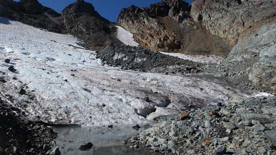Stadium Glacier was bone dry... 