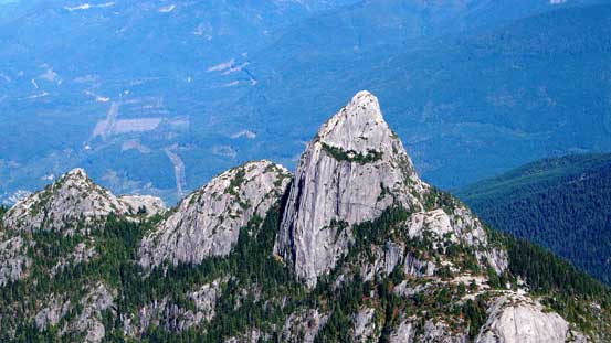 Now I really want to get up Mt. Habrich, such a sexy peak... 