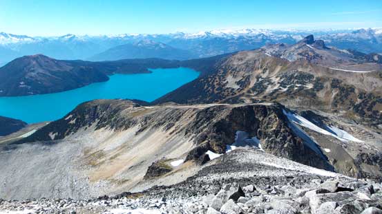 Descending towards Polemonium Ridge (foreground)
