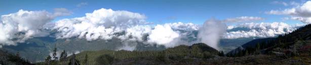 Panorama from near the campsite. Click to view large size.