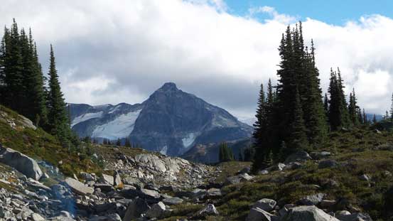 I don't think this cool peak has a name