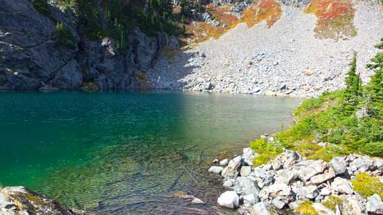 The little beautiful lake at the base of Pierce