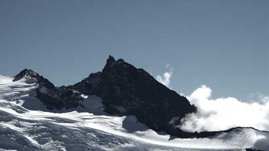 Lincoln Peak is another sub-peak of Mt. Baker, but looks terribly hard...