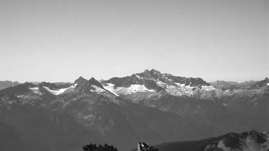 The mighty Mt. Tantalus dominates the skyline