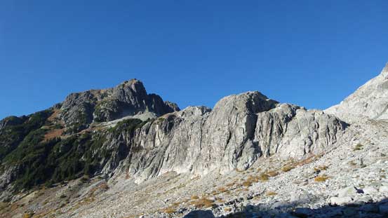 From the shoulder of Manic Peak, looking towards Darling Peak