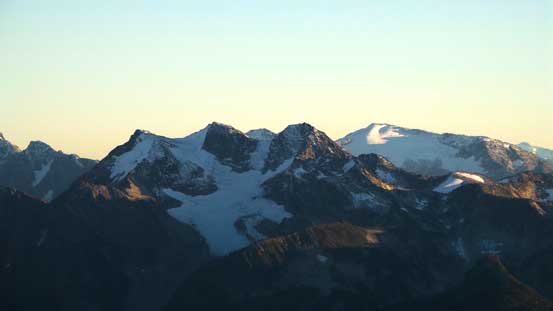 The triple summits of Birkenhead Peak