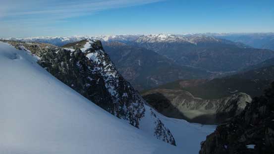 The N. Face of the false summit is quite steep! 