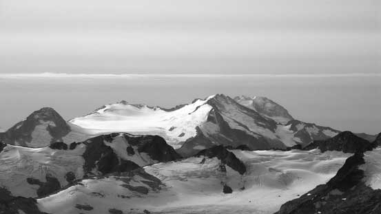 Familiar giants in the Garibaldi park - Castle Towers and Mt. Garibaldi. 