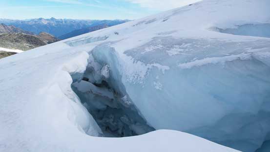One of the monster sized crevasse...