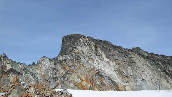 It's obvious why I had to cross that glacier instead of going straight up...