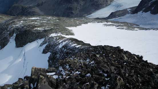 Descending the broad East Ridge