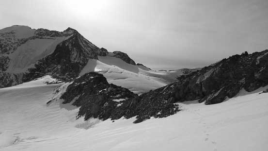Onto the south ridge extension, crampons off