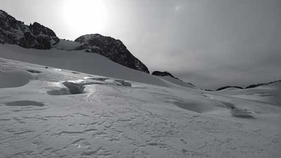 Into the maze of crevasses...