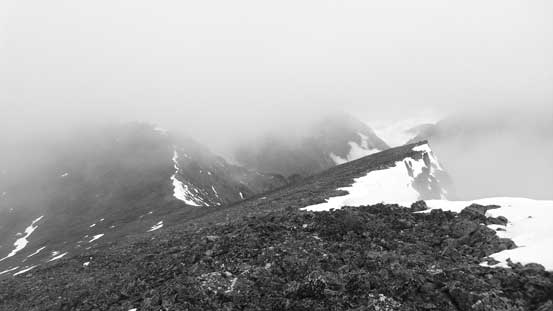 Higher up on Saddlebag Peak