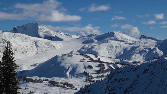 Cinder Cone in the foreground - my next objective