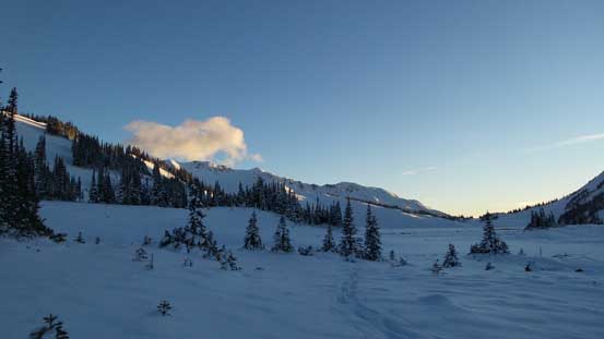 Looking back towards Helm Pass (R)