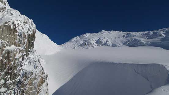 Around the scoop, I finally could see the high col I was aiming at