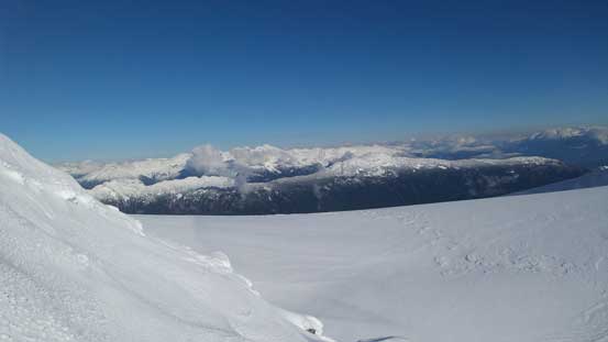 Arriving at that col, looking north