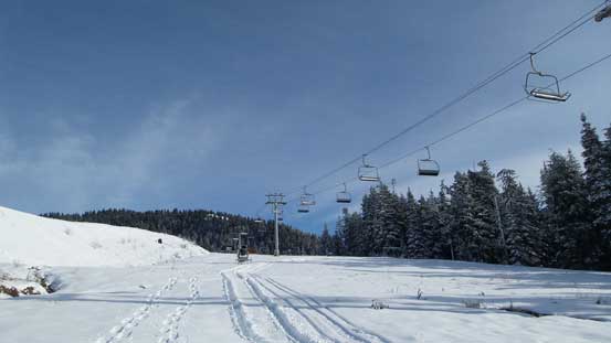 Following the green ski run up