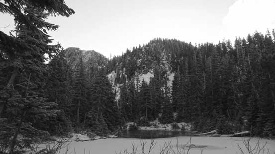 Ahead is the first lake. The bump behind is Deroche SW1