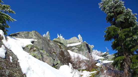 The rocky step on the summit block