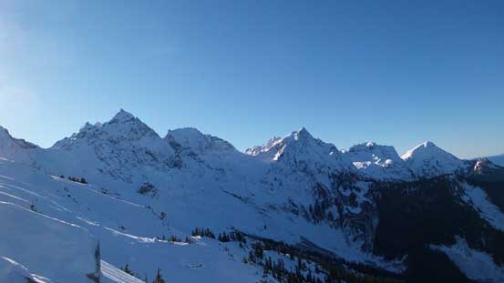 Starting to get a panorama view of Cheam Range