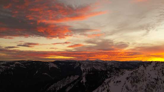 Gorgeous colours on the horizon