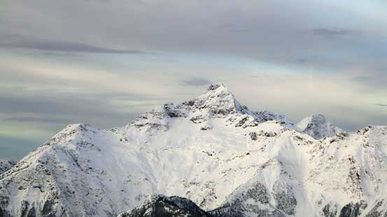 A zoomed-in view of Silvertip Mountain