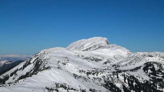 The rest of the traverse towards Llama Peak and Alpaca Peak