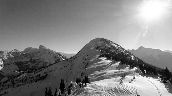 Partway along the ridge, looking back towards Zupjok Peak