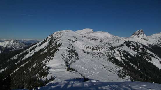Looking ahead towards Llama Peak from the bump
