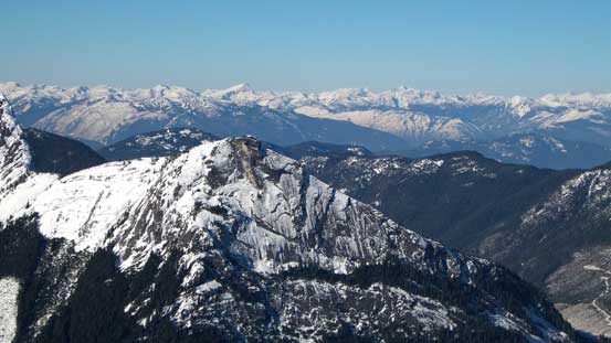 Reh Peak in the foreground with peaks west of Fraser Canyon behind