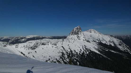 Gaining the SE Ridge proper now, looking towards Vicuna & Guanaco