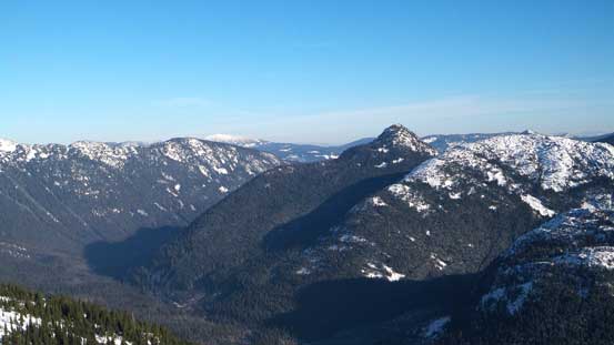 Looking down the upper Coldwater Creek. Zum Peak right of center