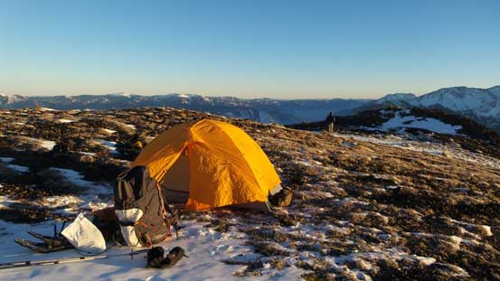 Setting up camp at this broad plateau