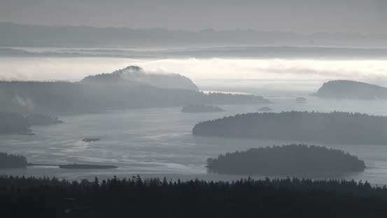 Finally started to see some islands, but the sun was on the wrong direction for pictures