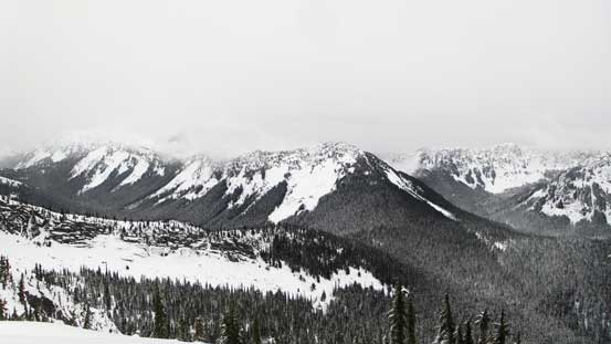 Zupjok Peak at center