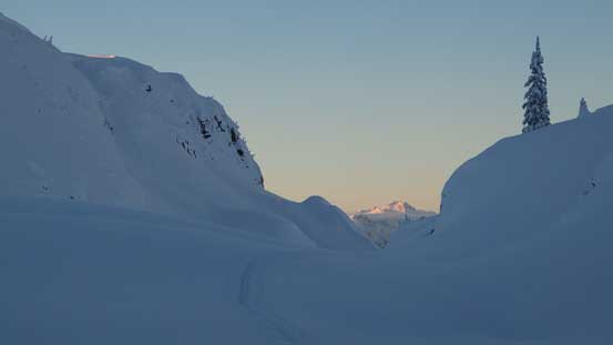 Ascending to the broad pass south of Tarn Peak