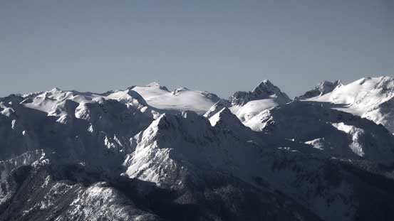 Cheakamus Glacier left of center; Cheakamus Mountain and peaks on Fitzsimmons Range on right
