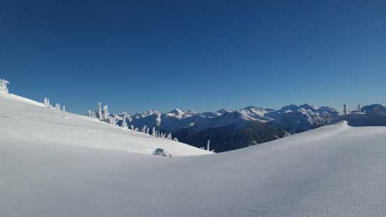 Back to Famine/Hanging Mist col
