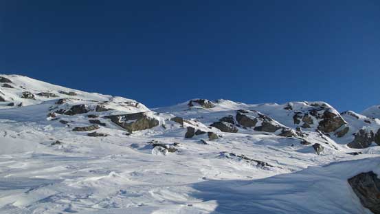 This broad ridge was quite rocky