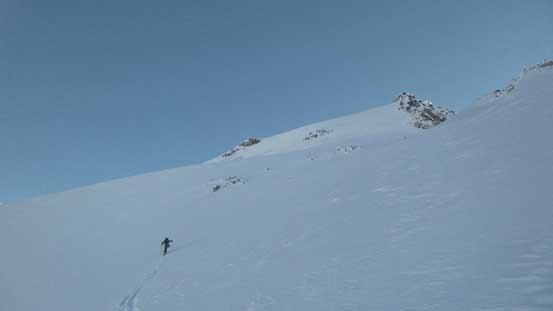 Alex skinning towards the final slope