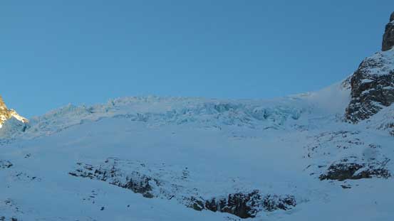 A look at Matier Glacier's icefall. The other group went up that way
