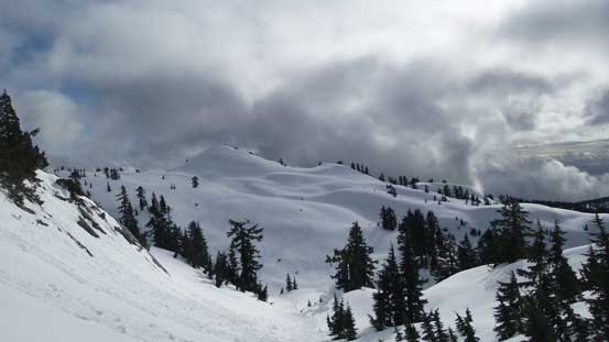 Descending from "Tim Jones Peak", looking towards Pump Peak